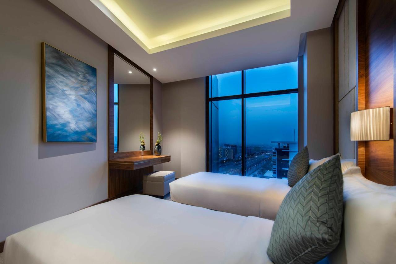 Waw Hotel Suites King Abdullah Road Riaad Buitenkant foto